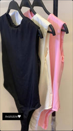 Sleeveless basic top