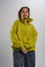 CLASSIC HALF ZIP SWEATSHIRT