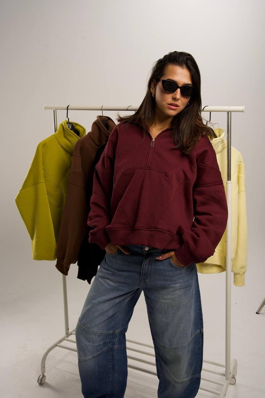 CLASSIC HALF ZIP SWEATSHIRT