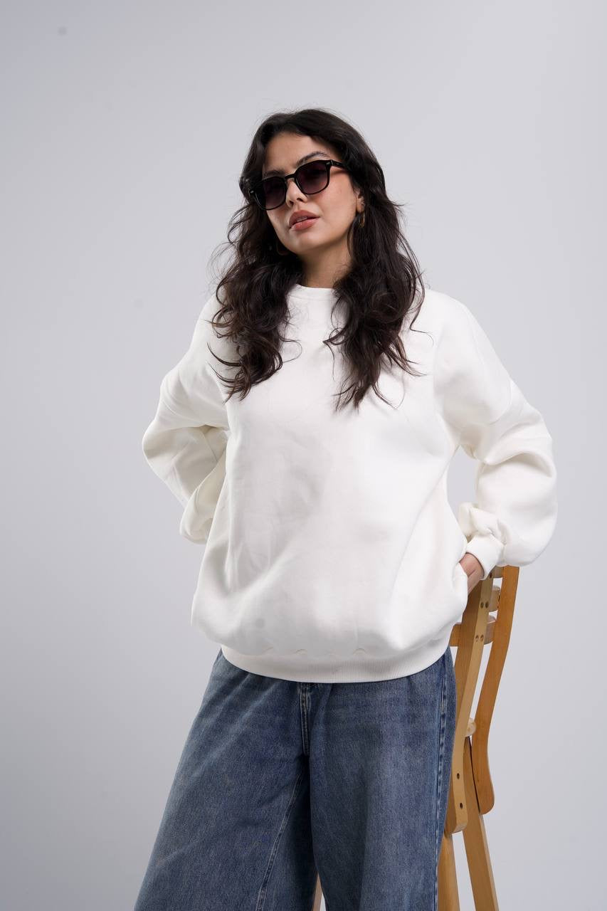 ESSENTIAL SWEATSHIRT